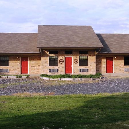 Lake Fork Marina & Motel Gunter Eksteriør bilde