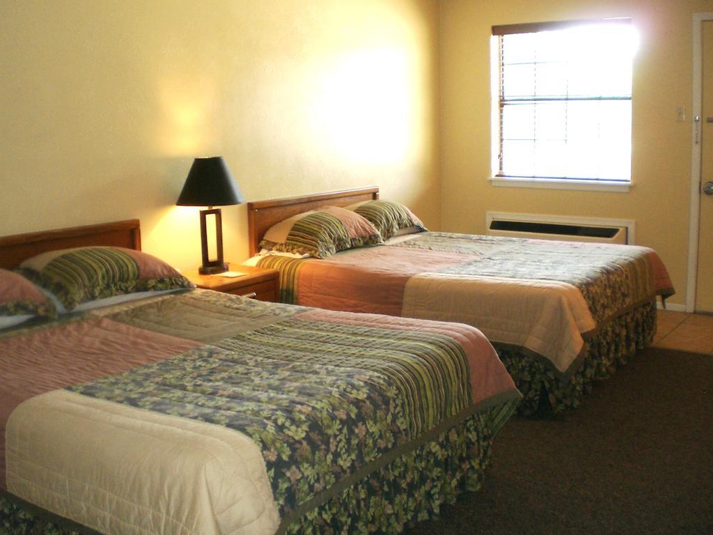 Lake Fork Marina & Motel Gunter Rom bilde